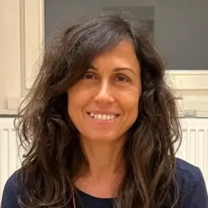 Gaye Ulutas Khanal - Yoga Candir Yoga Eğitmeni