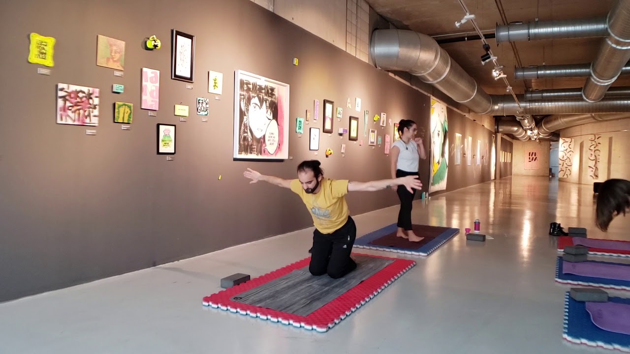 Öne Katlan ve Gerisini Yer Çekimine Bırak - Tantrik Hatha Yoga Dersi